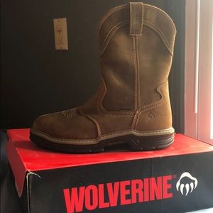 NWT men’s wolverine boosts.